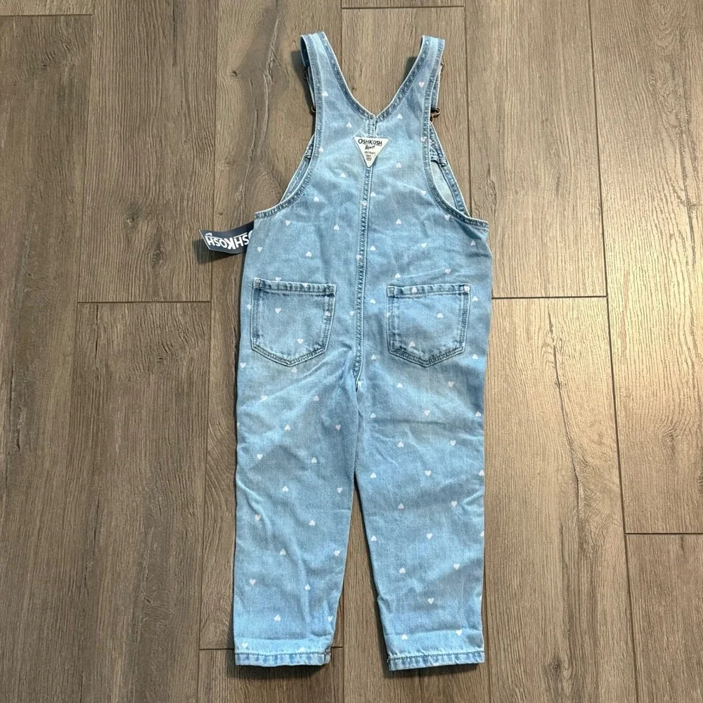 OshKosh Bgosh Girls Heart Print Denim Overalls Light Wash Blue 2T NEW